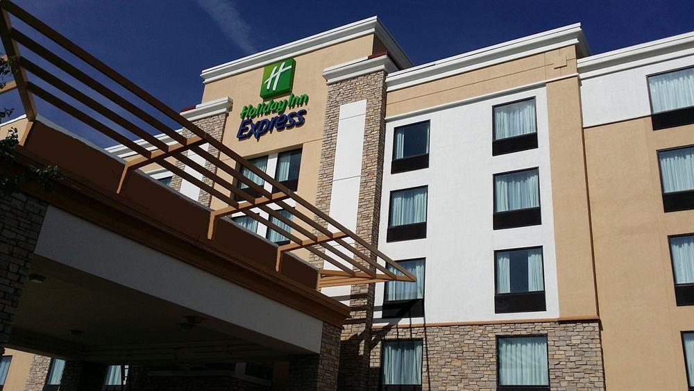 Holiday Inn Express Janesville-I-90 & Us Highway 14 By Ihg Exterior foto