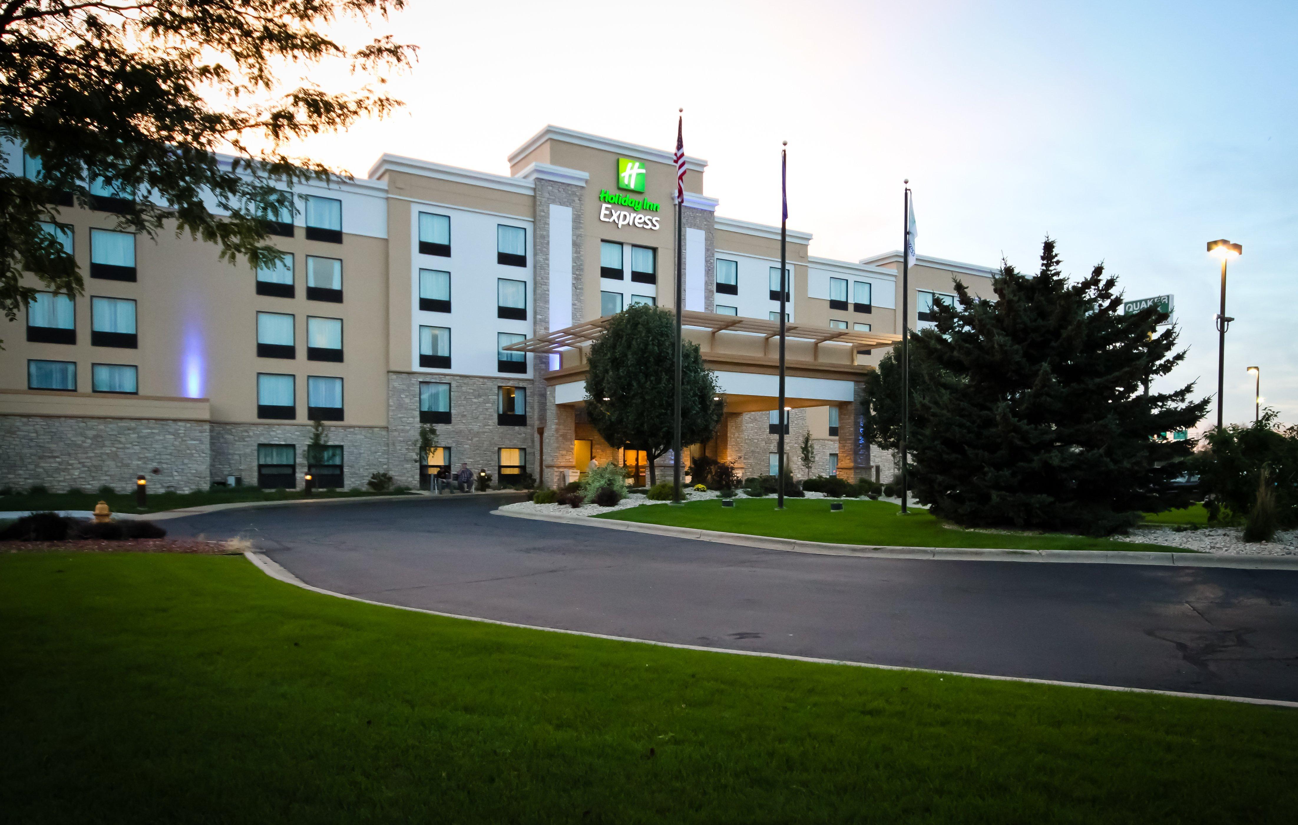 Holiday Inn Express Janesville-I-90 & Us Highway 14 By Ihg Exterior foto